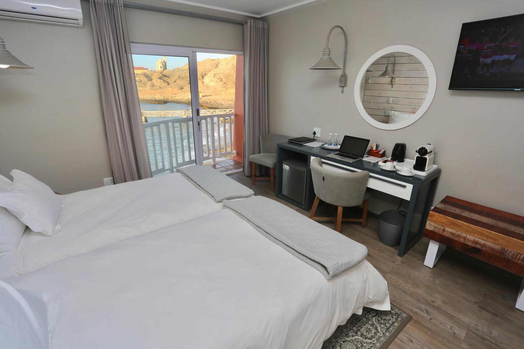 Luederitz Nest Hotel Екстериор снимка